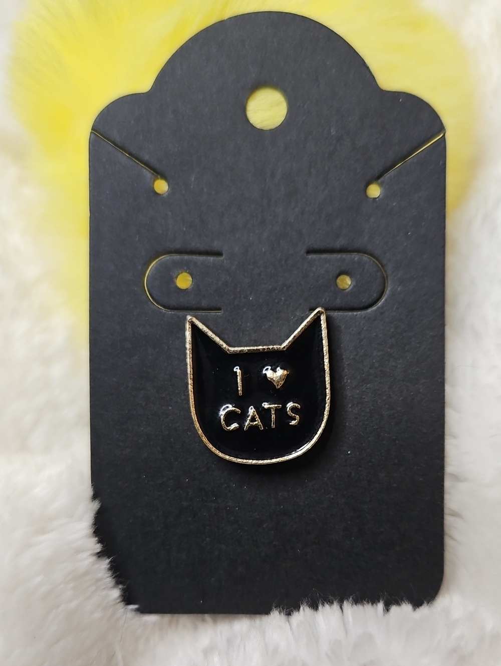 Black Cat-Shaped Enamel Pin - I ♥ Cats